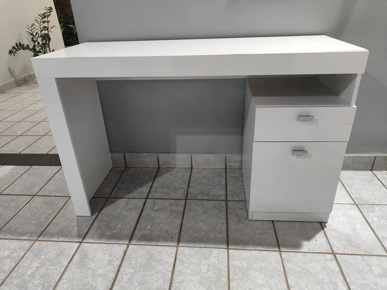 Escrivaninha branca MDF  - Foto 2