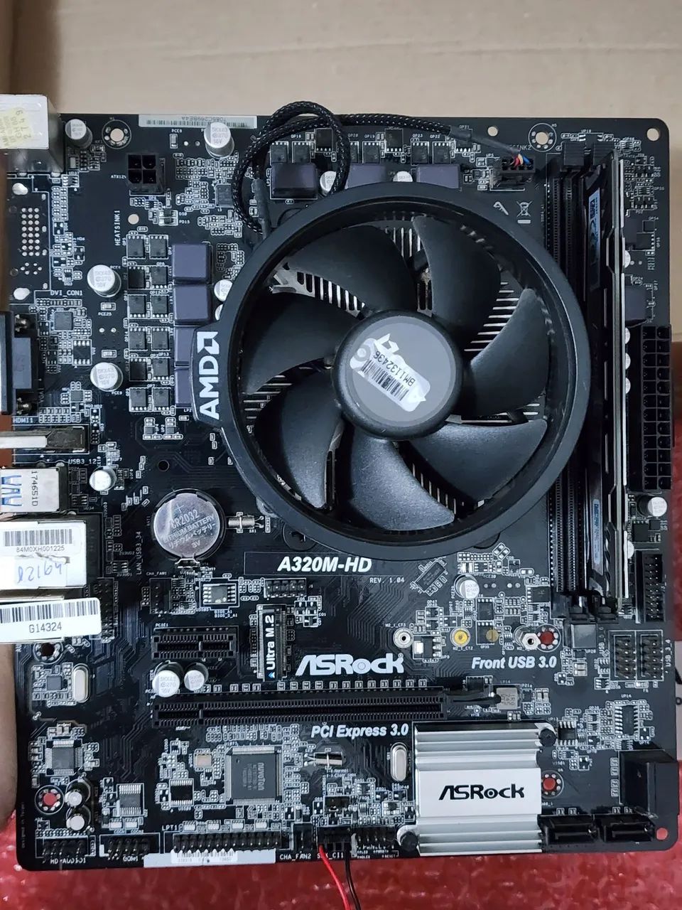 KIT RYZEN 3 2200G + PLACA-MÃE + 8GB RAM
