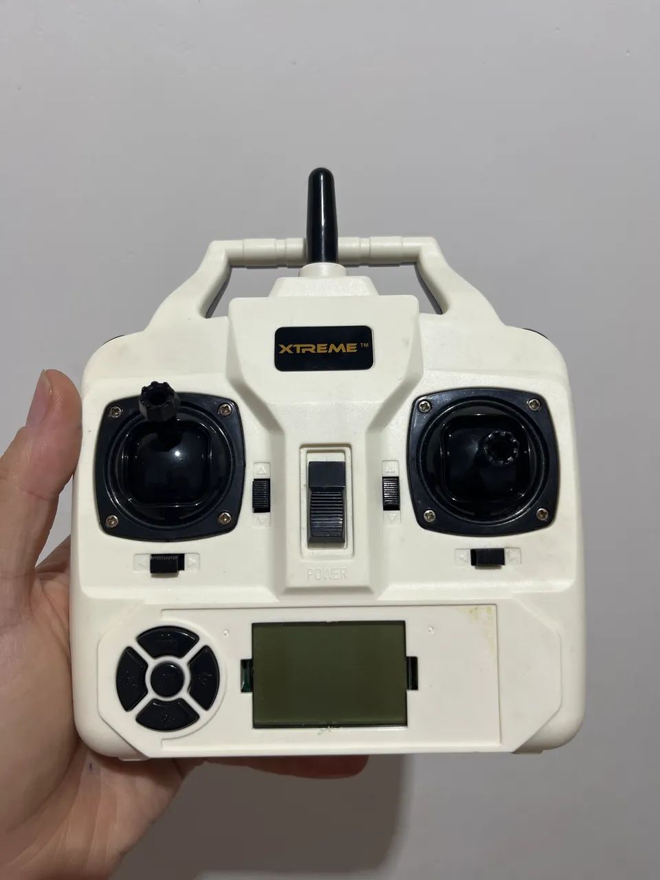 Controle Xtreme para Drone - Liga e sai sons, mas não sei se funciona tudo 