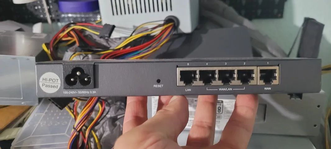 Router TP-Link TL-R470T+ - Load Balance - Foto 2