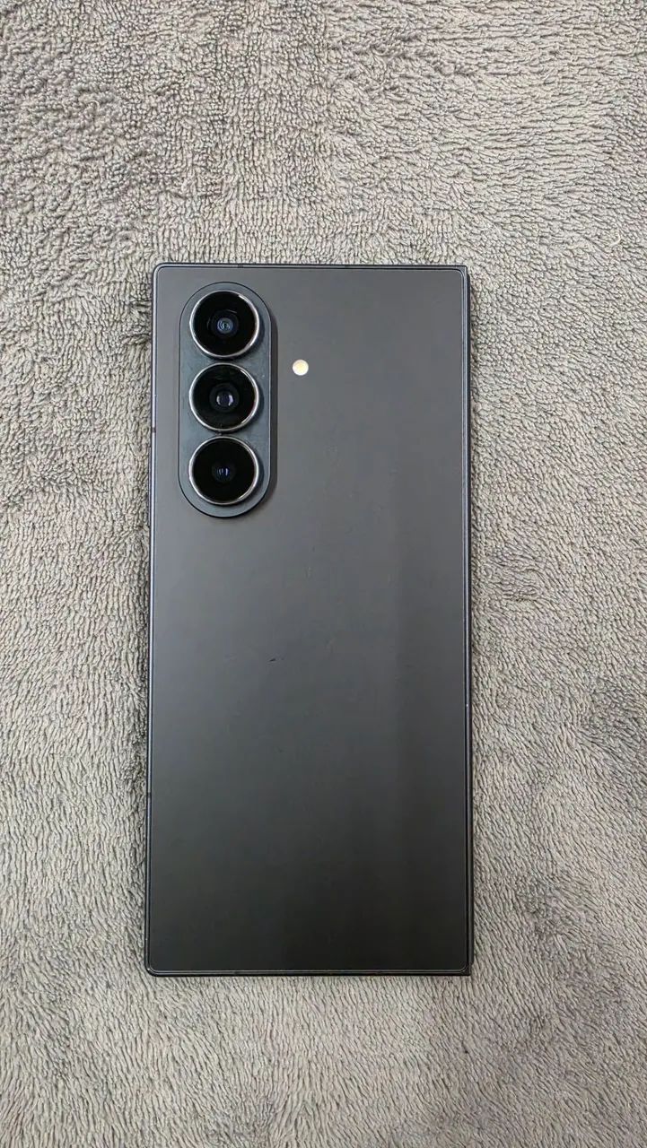 Galaxy z fold 7 1TB - Foto 3