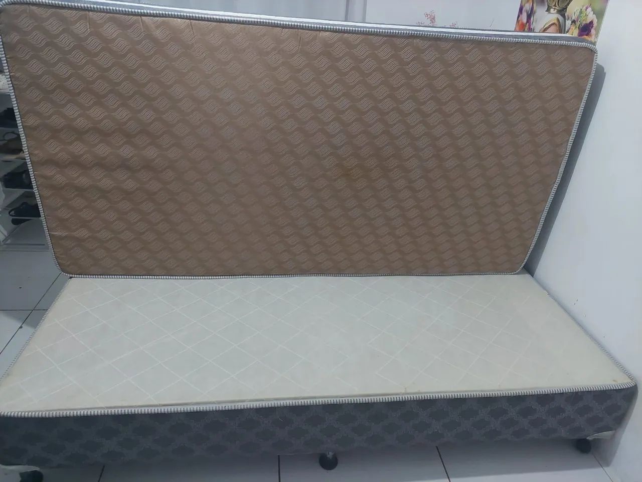 Vendo cama Solteiro King