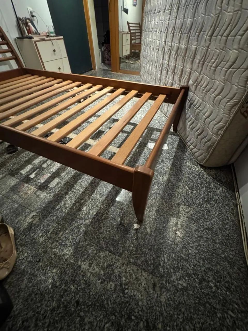 cama tamanho viúva de madeira - Foto 2