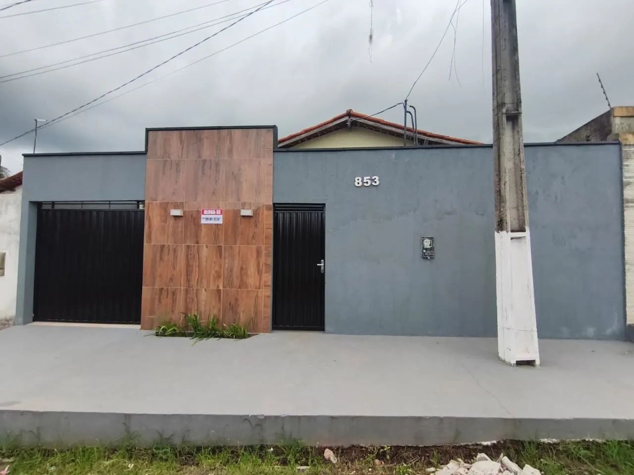 Alugo casa em João Lisboa