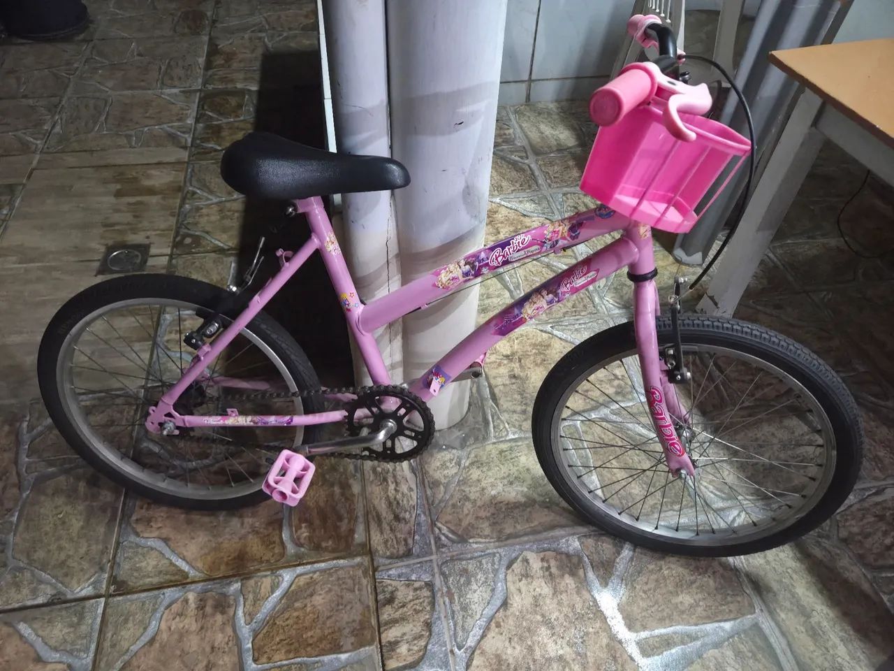 Bicicleta Aro 20 - Barbie - Foto 3