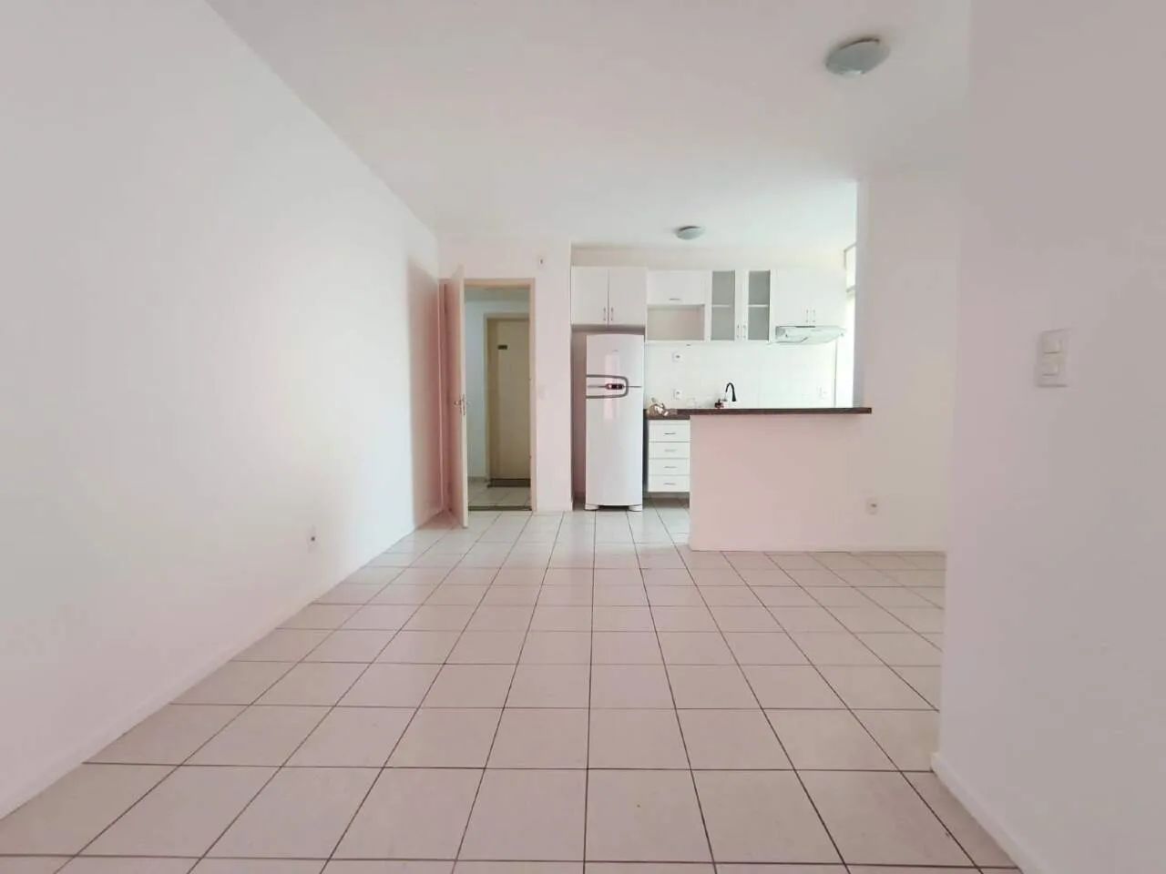 Apartamento mobiliado prox a UFMS com 3 quartos - Foto 4
