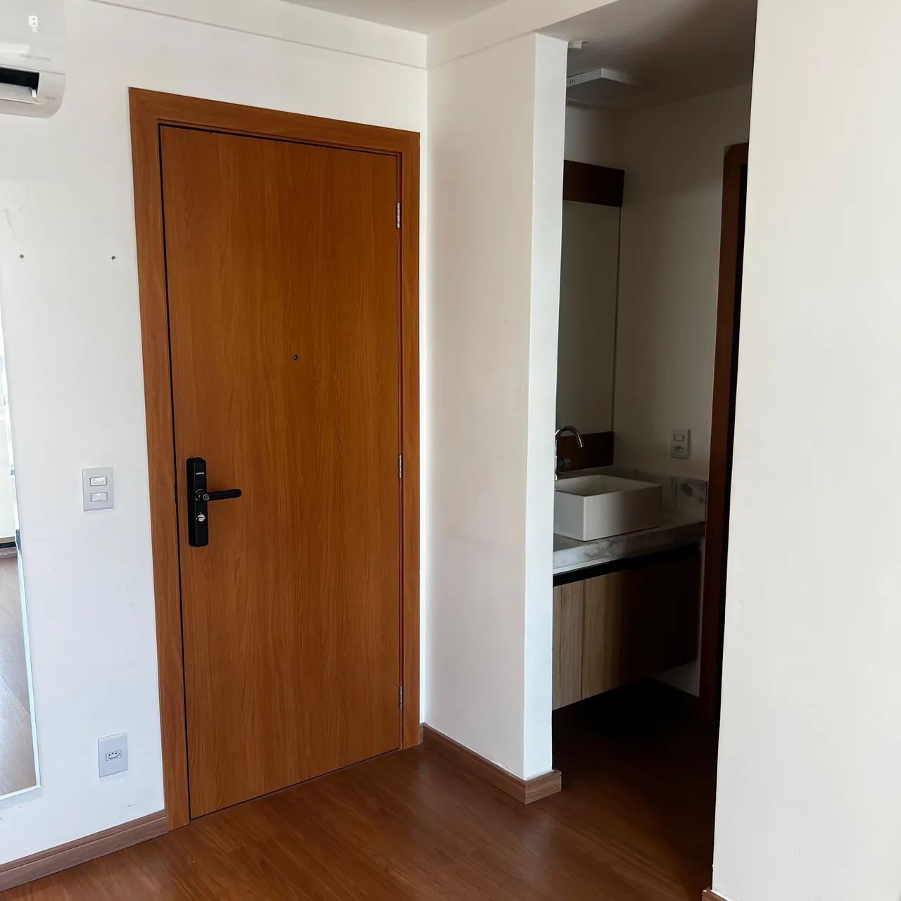Alugo apartamento mobiliado