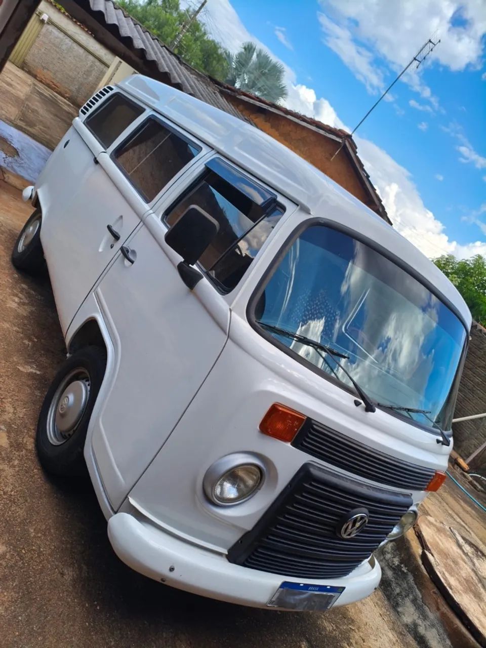 Volkswagen Kombi STANDARD 1.4 MI TOTAL FLEX 8V 2011