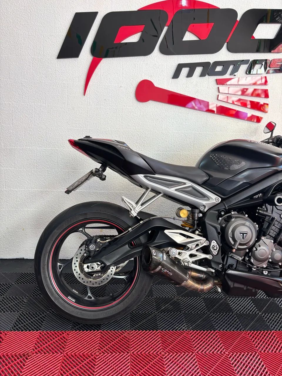 TRIUMPH STREET TRIPLE RS - Foto 3