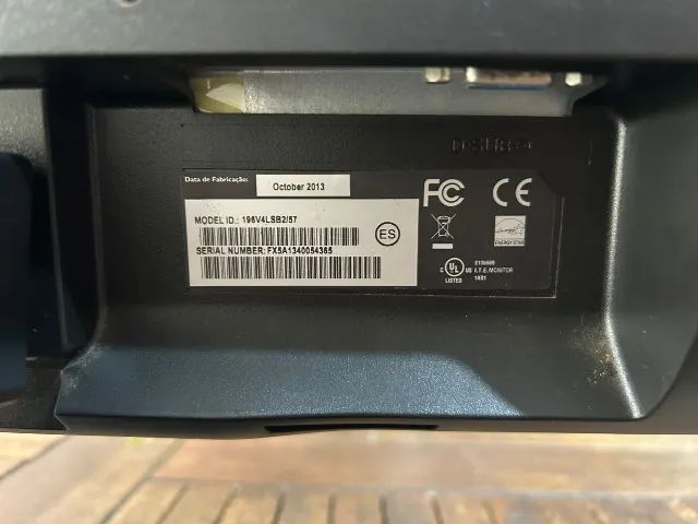Monitor Philips 196v4l 18,5 Led Vga  - Foto 4