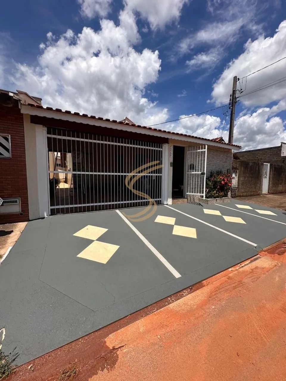 Casa Moderna à Venda no Vila Verde com Piscina Aquecida