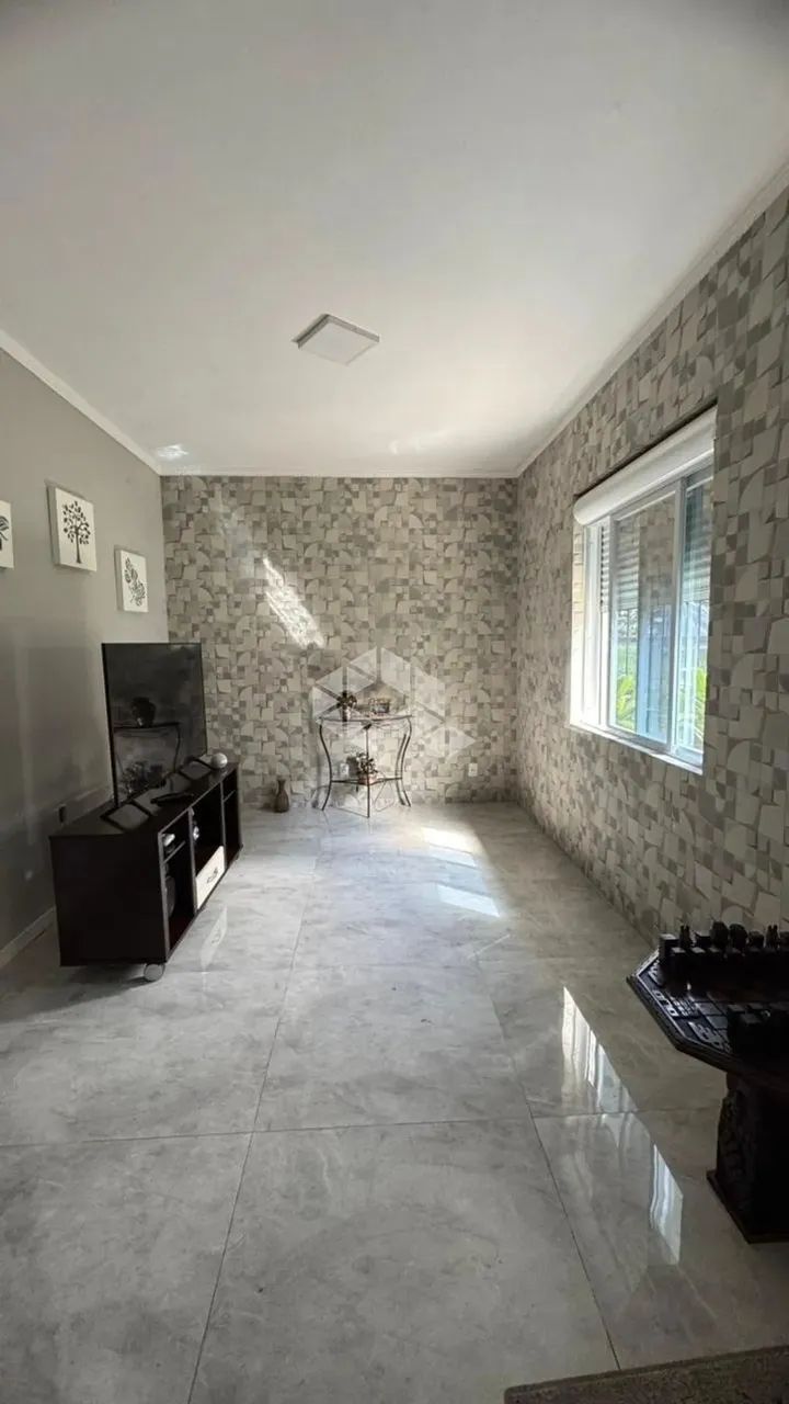 casa Ampla com 5 Dormitórios e Espaço Gourmet Completo na Coloninha - Florianópolis - Foto 3
