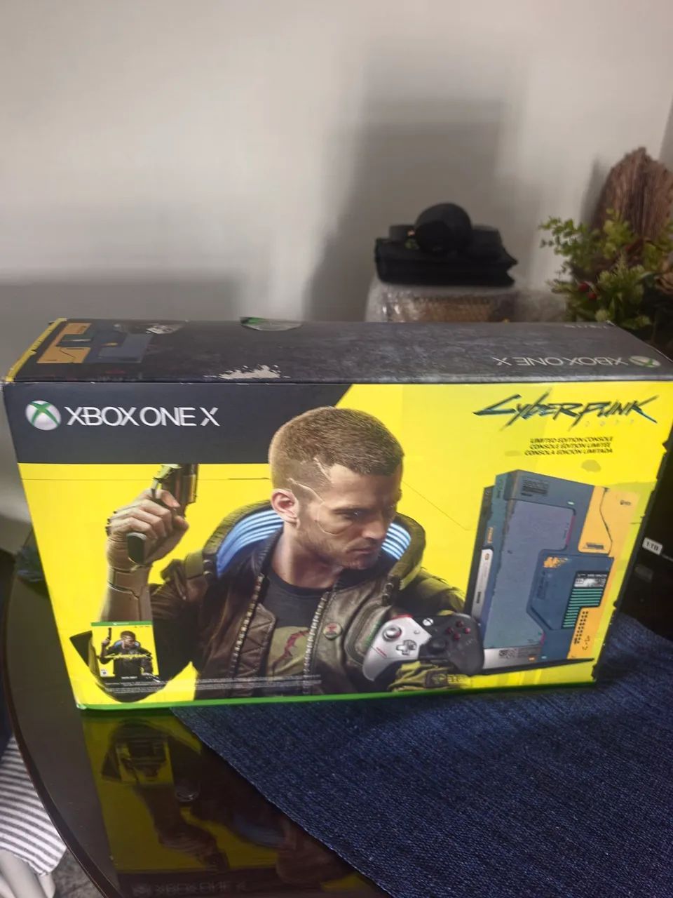 Xbox one x cyberpunk 2077 Limited edition 