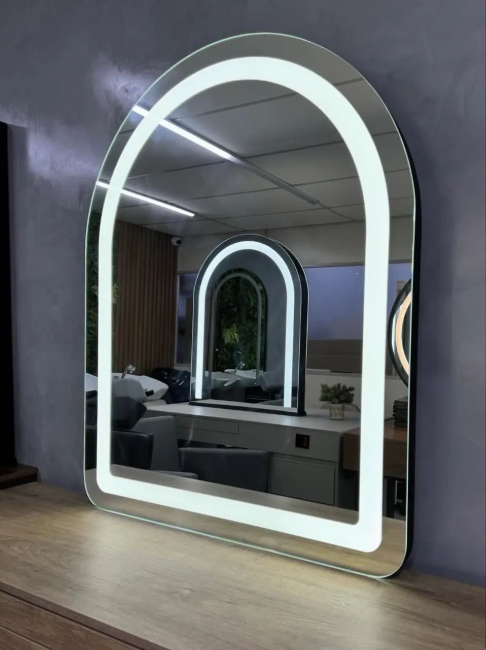 Espelho em arco com led