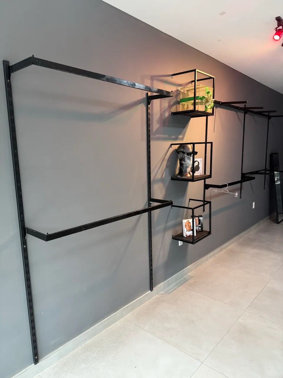 MÓVEIS PARA LOJA DE ROUPA  - Foto 2