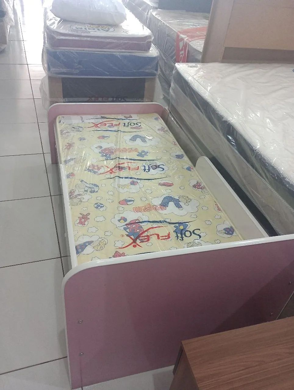 Cama infantil rosa branco com colchão e cabideiro de brinde entrega grátis  - Foto 3