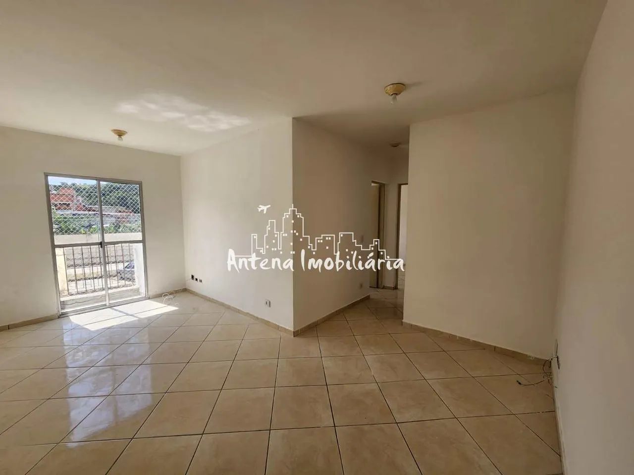 Apartamento com 02 dormitórios em Ferraz - Cód.: 13209.