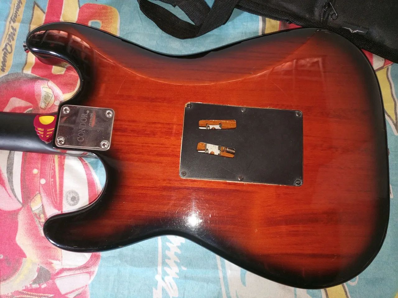 Guitarra condor  - Foto 4