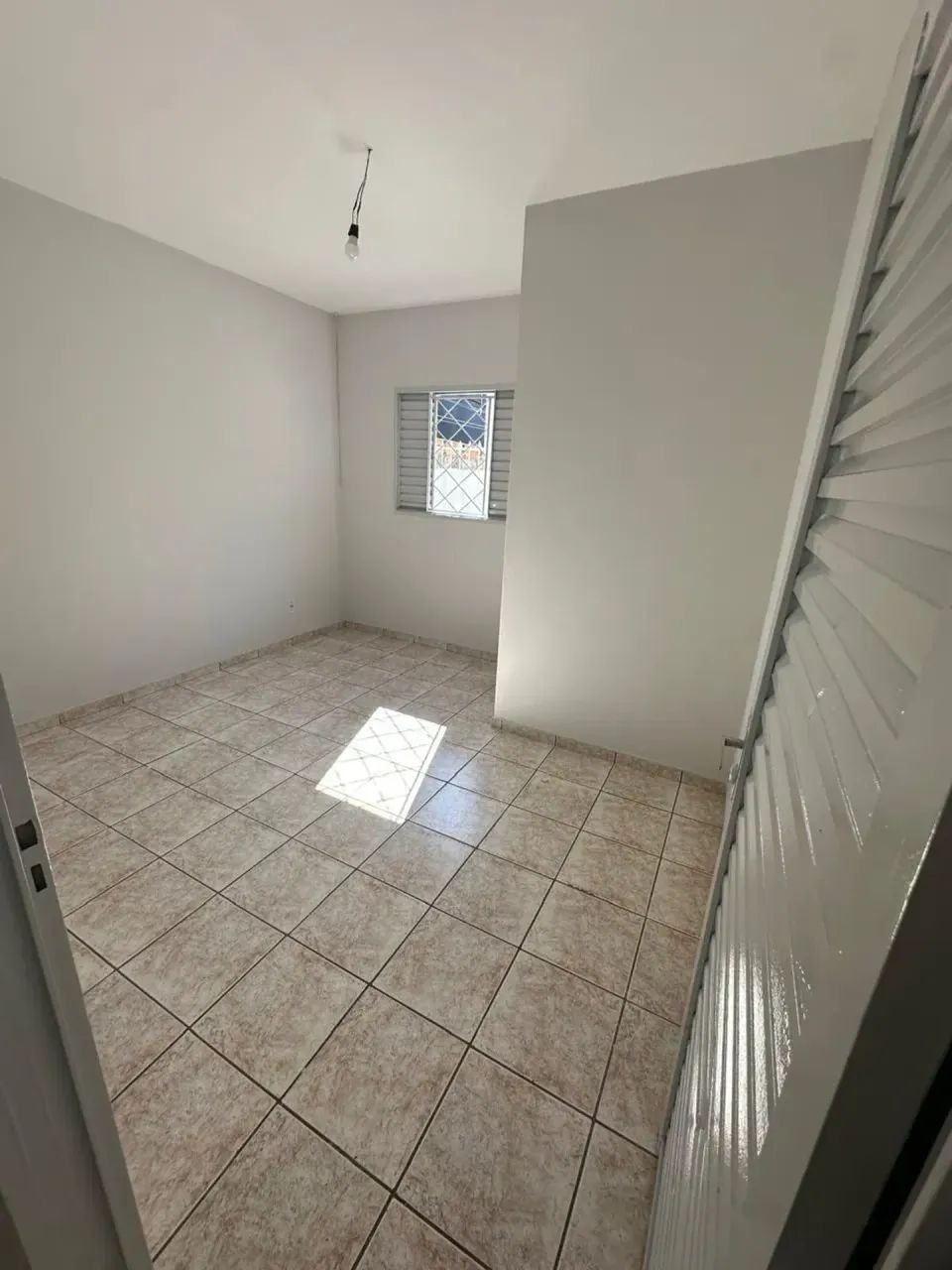 Aluguel casa 2 quartos com garagem - Foto 3