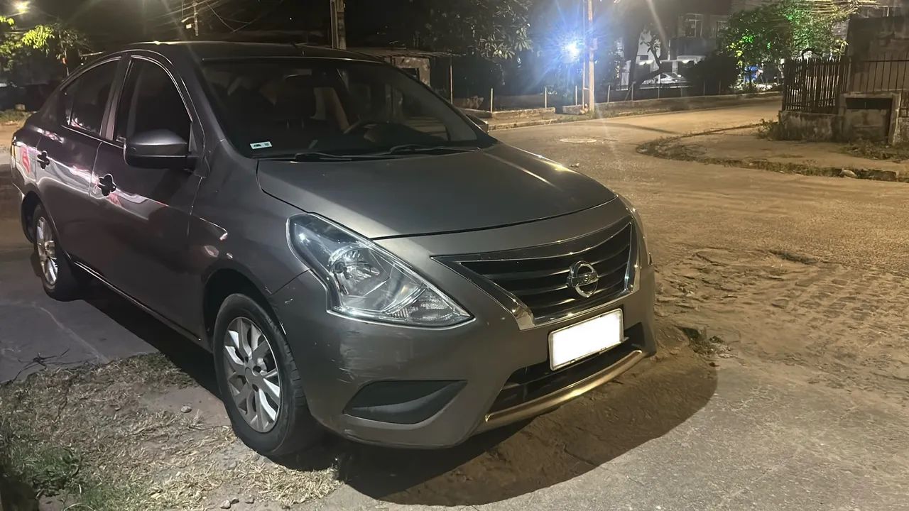 Nissan Versa SV 1.6 16V 2018