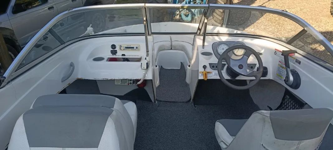 Lancha BAYLINER 180. - Foto 3