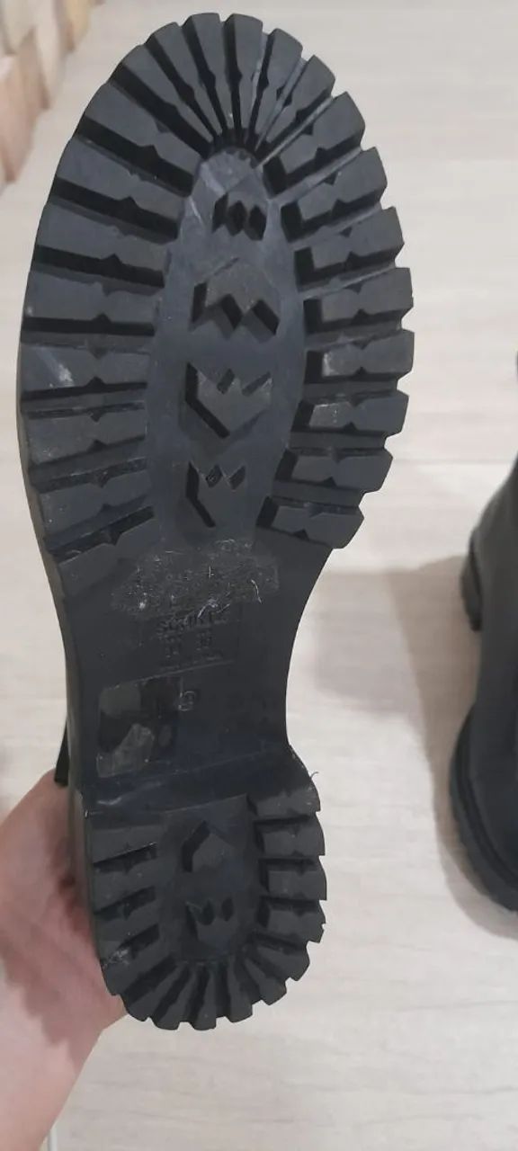 Bota couro Schutz. - Foto 3