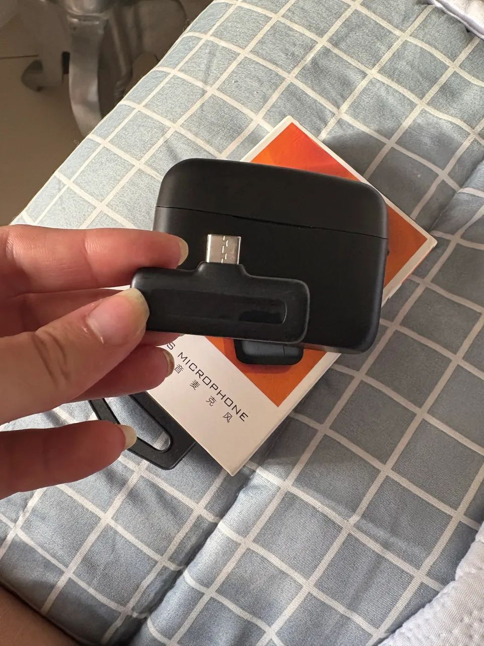 Microfone de Lapela Sem Fio - Ideal para Vídeos e Lives