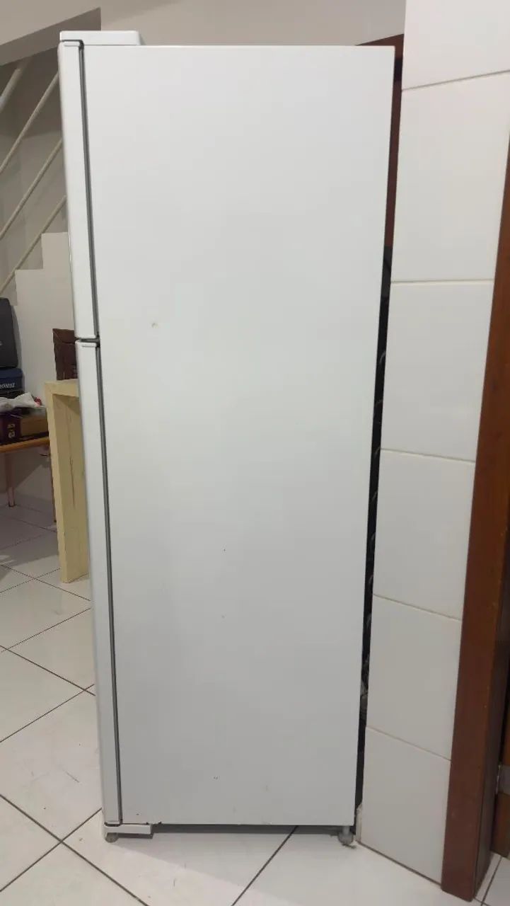 GELADEIRA ELETROLUX 371L - Foto 3