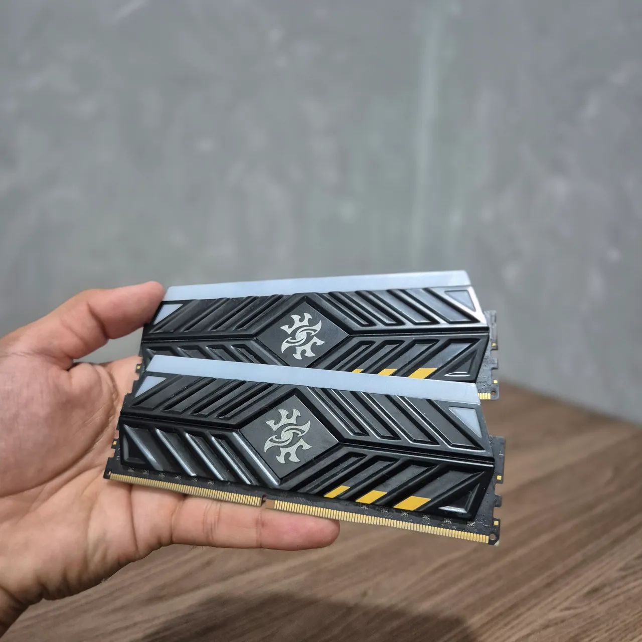 Memória Ram 16GB 2x8 3000Mhz XPG Adata RGB - Aceito cartão e entrego