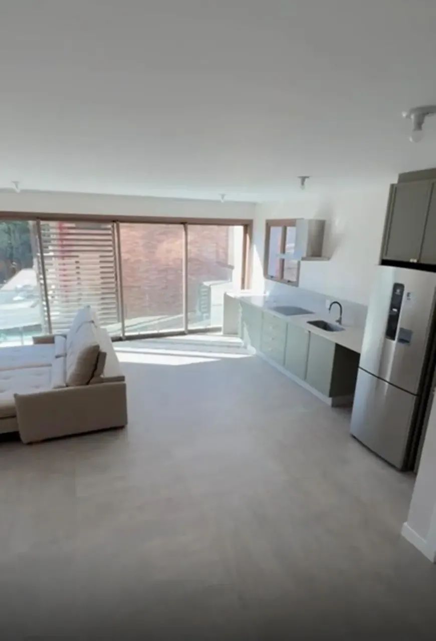 Apartamento para aluguel com 92 metros quadrados com 2 quartos