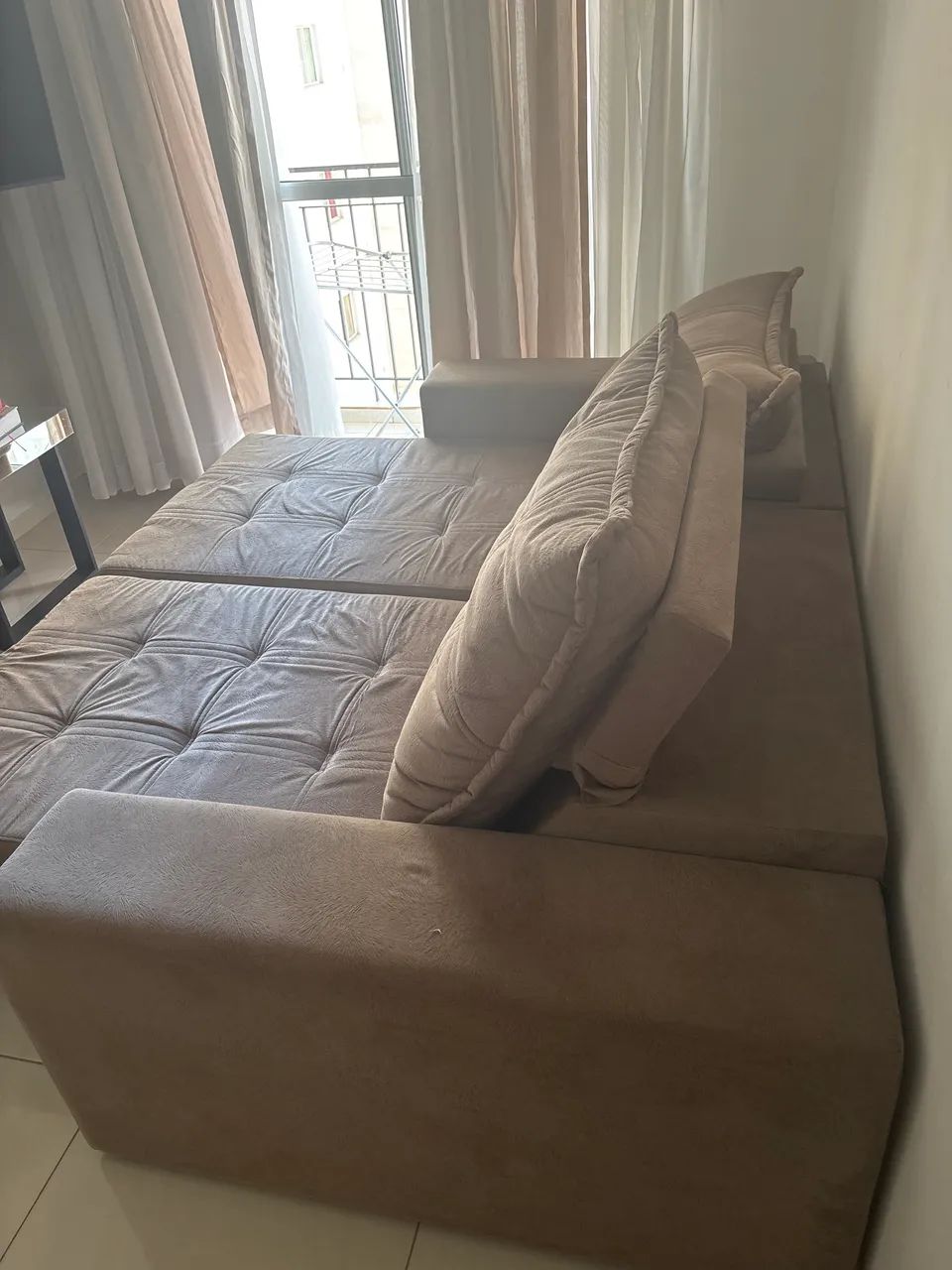 Sofá Retrátil 2 Lugares em Suede Marrom - Muito Conservado - Foto 5