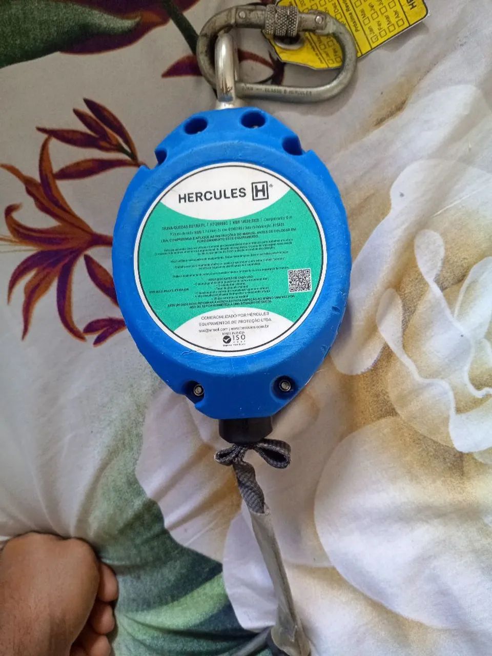 Vende -se trava queda retrátil  - Foto 2