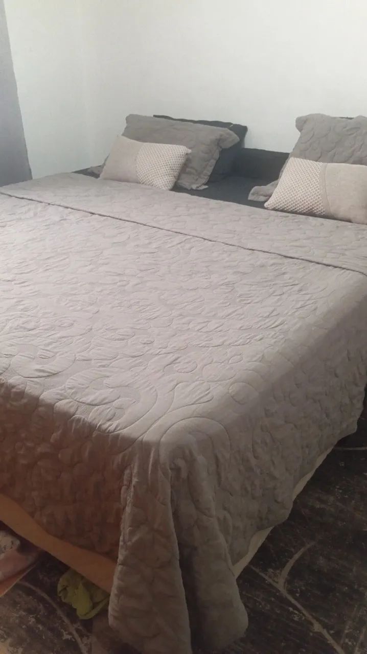 Cama king size 
