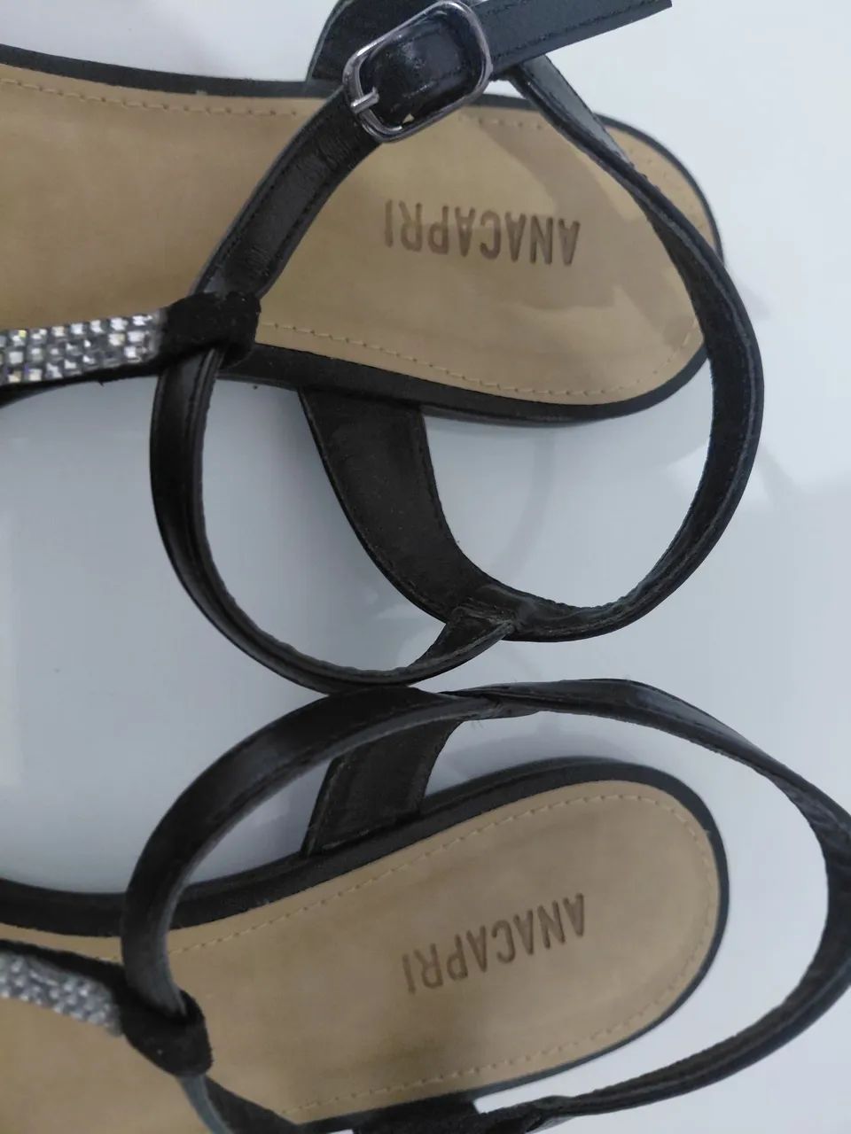 Sandália Ana Capri com strass - Foto 3