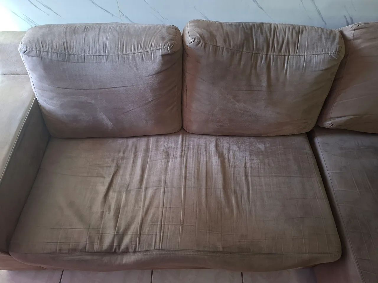 Vendo jogo de sofá para reforma/restauração  2,20 metros - Foto 3