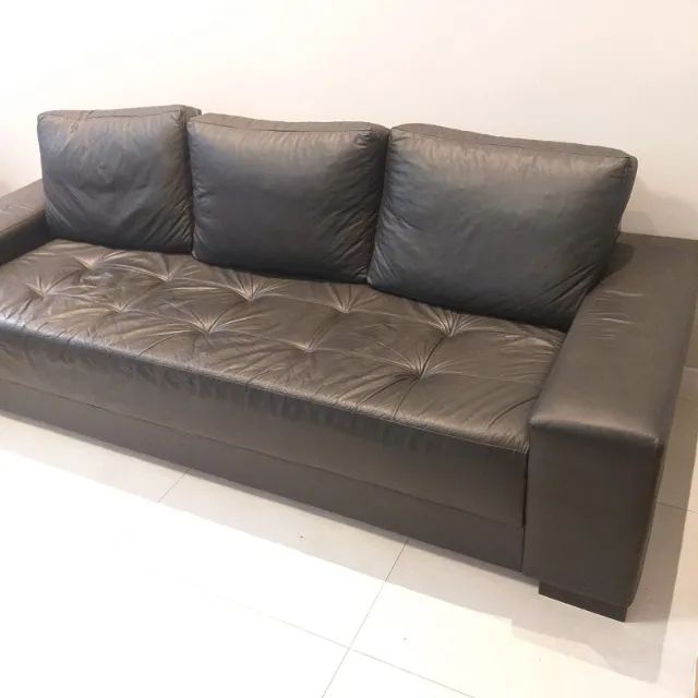Conjunto de Sofá em courino preto - Foto 5