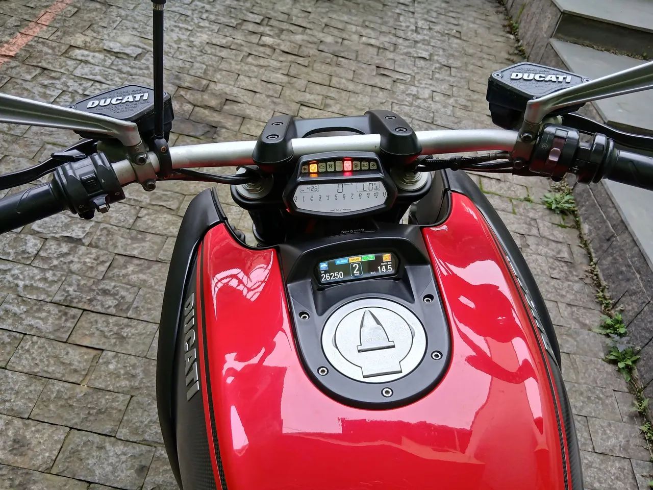 Ducati diavel carbon 2013 - Foto 5