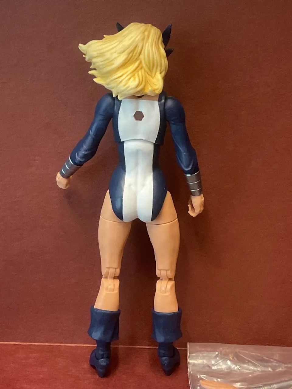 Marvel Legends Mockingbird - Avengers - Foto 5