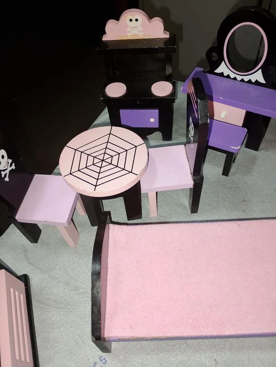 Móveis da casa das Monsters High  - Foto 3