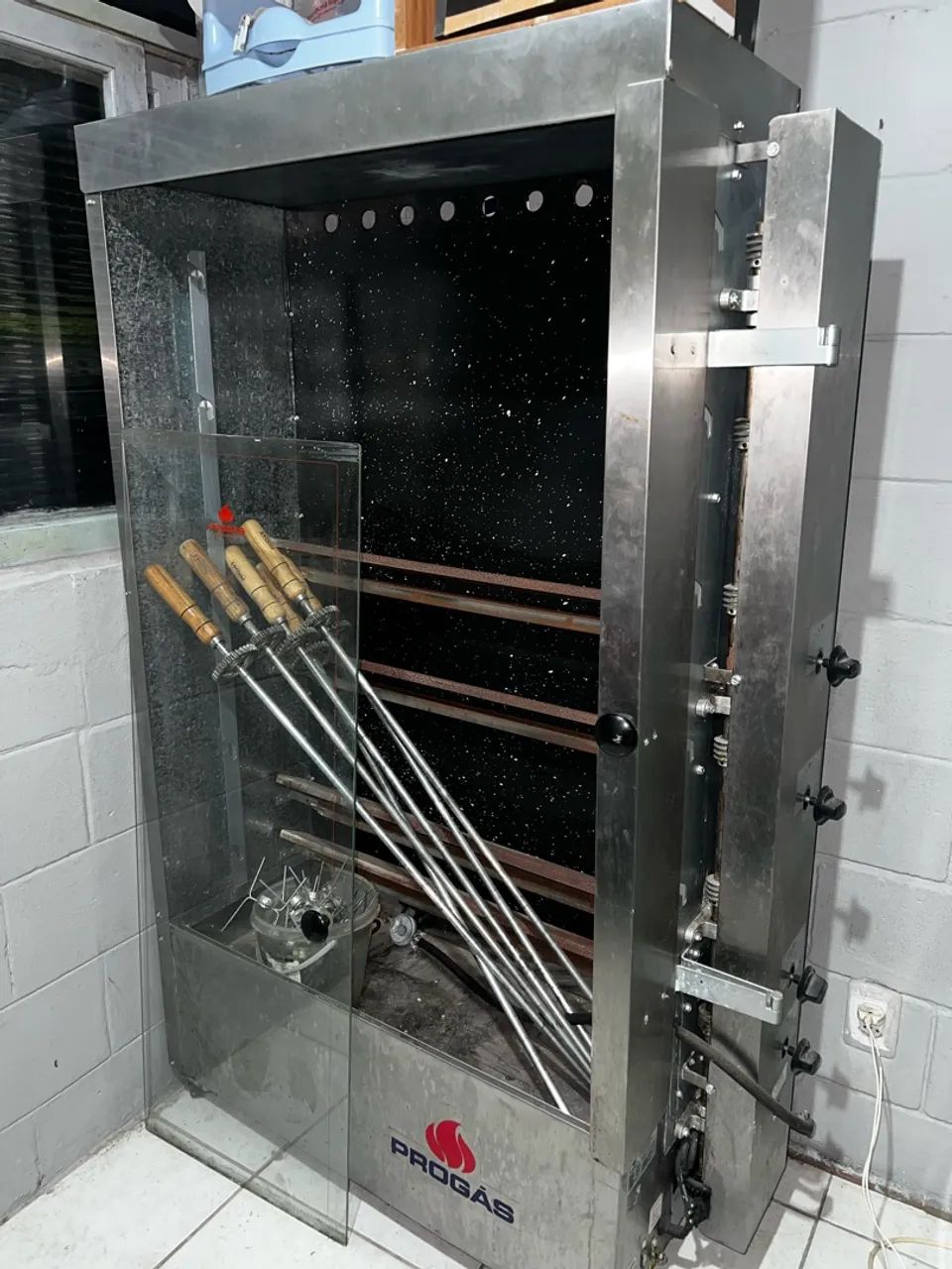VENDE-SE ASSADOR DE FRANGO PROGÁS - Foto 2