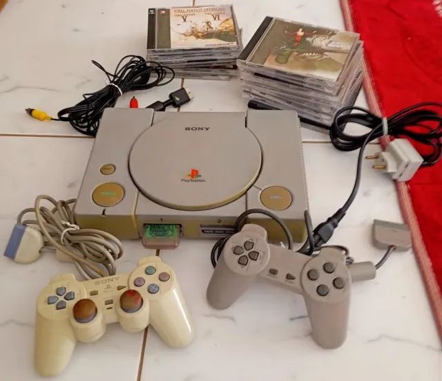 Playstation 1 FAT com jogos controle e memory card