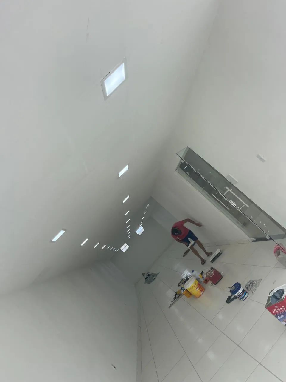 Loja pra alugar no primeiro andar 