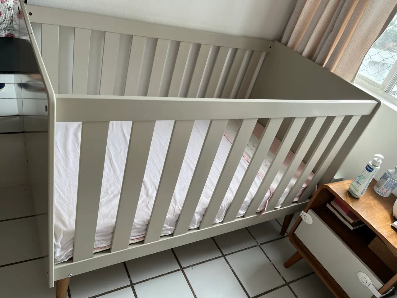 Vendo berço ( vira mini cama)  - Foto 3