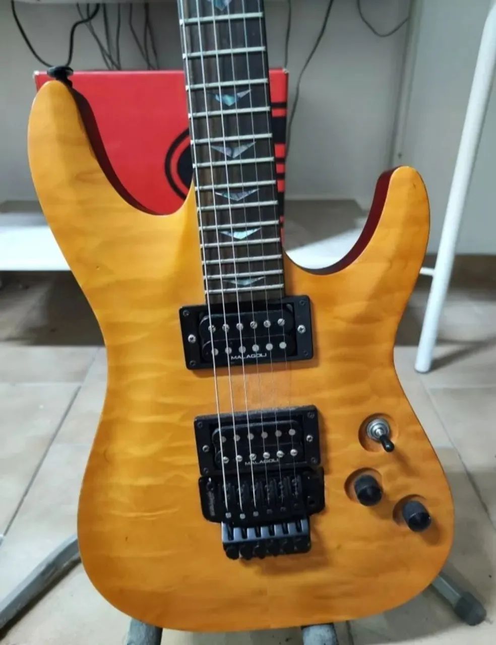 Guitarra Waldman