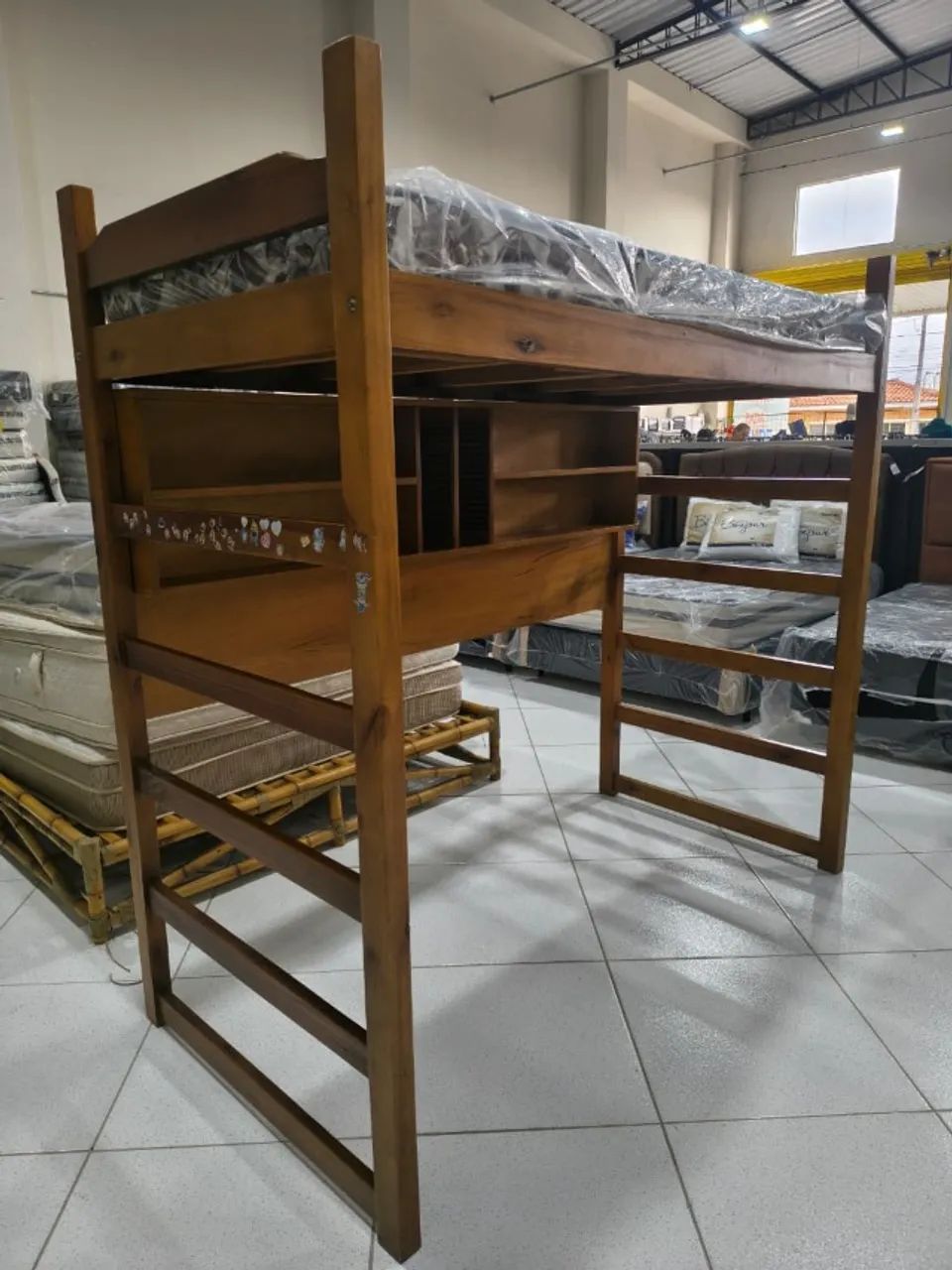 Cama de Solteiro Suspensa em Madeira Maciça - Foto 2