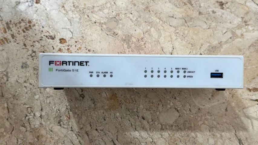 Fortinet Fortigate 51E  - Foto 3