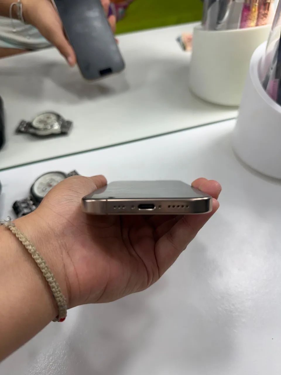 Iphone 16 Pro - Foto 5