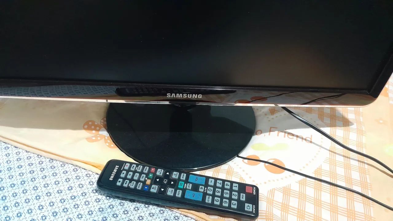 Vendo TV 24 polegadas em perfeito estado! - Foto 3