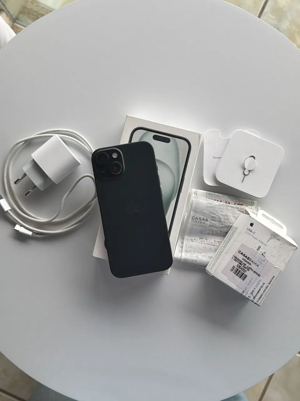 iPhone 15 128GB - Completo com Nota Fiscal e Carregador Original