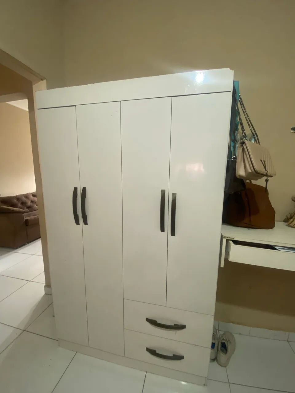 Guarda roupa 4 portas